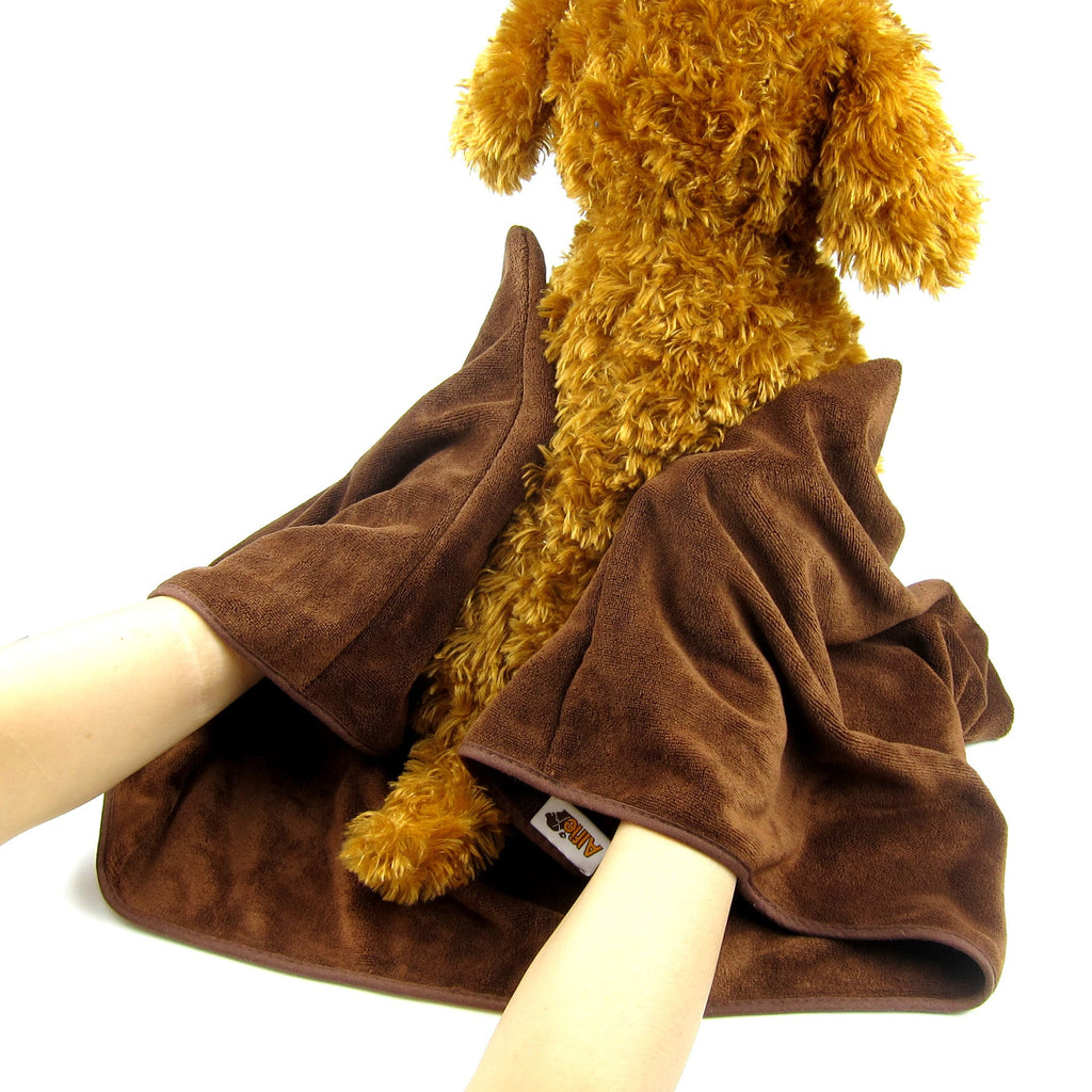 Amber 2-Piece Set Microfiber Fast-Dry Pet Bathing Pockets Towel